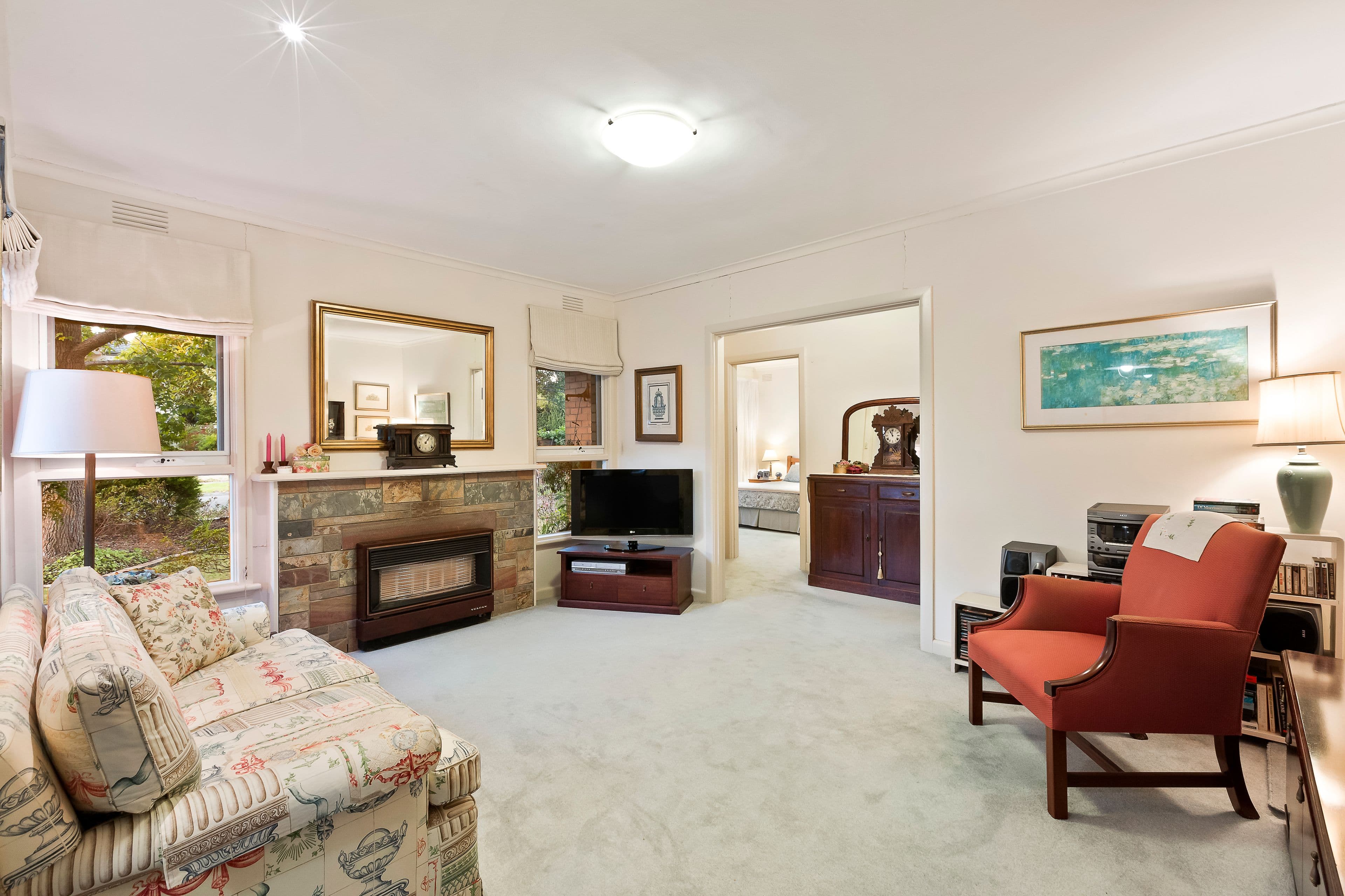 60 Cypress Avenue, Glen Waverley VIC 3150, Glen Waverley - Thumbnail 2