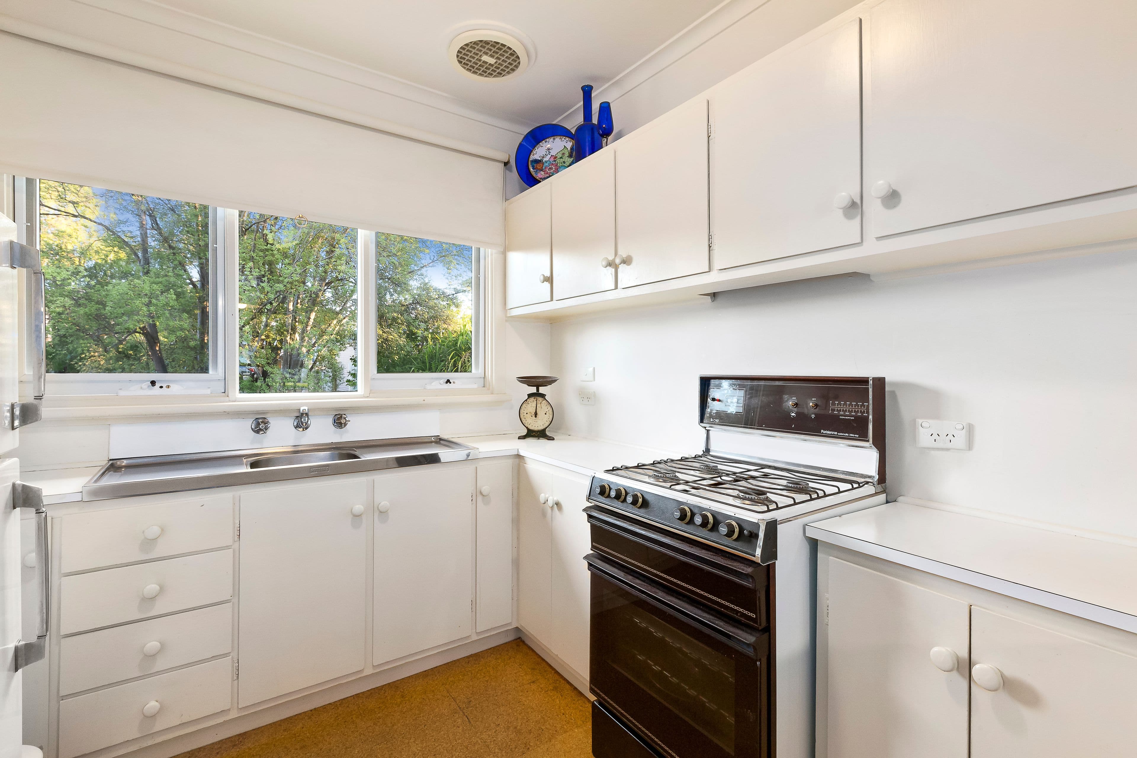 60 Cypress Avenue, Glen Waverley VIC 3150, Glen Waverley - Thumbnail 3