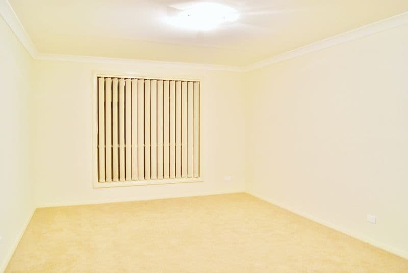 21 Henry Place, YOUNG NSW 2594, Young - Thumbnail 3