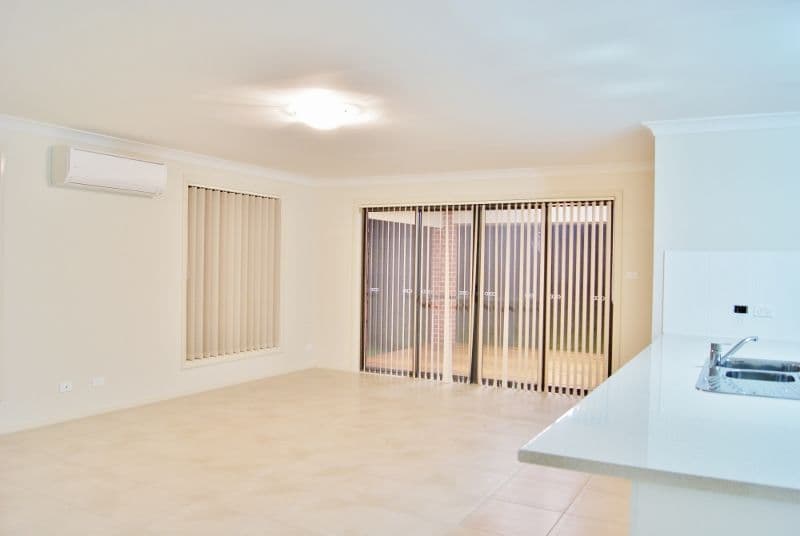 21 Henry Place, YOUNG NSW 2594, Young - Thumbnail 4