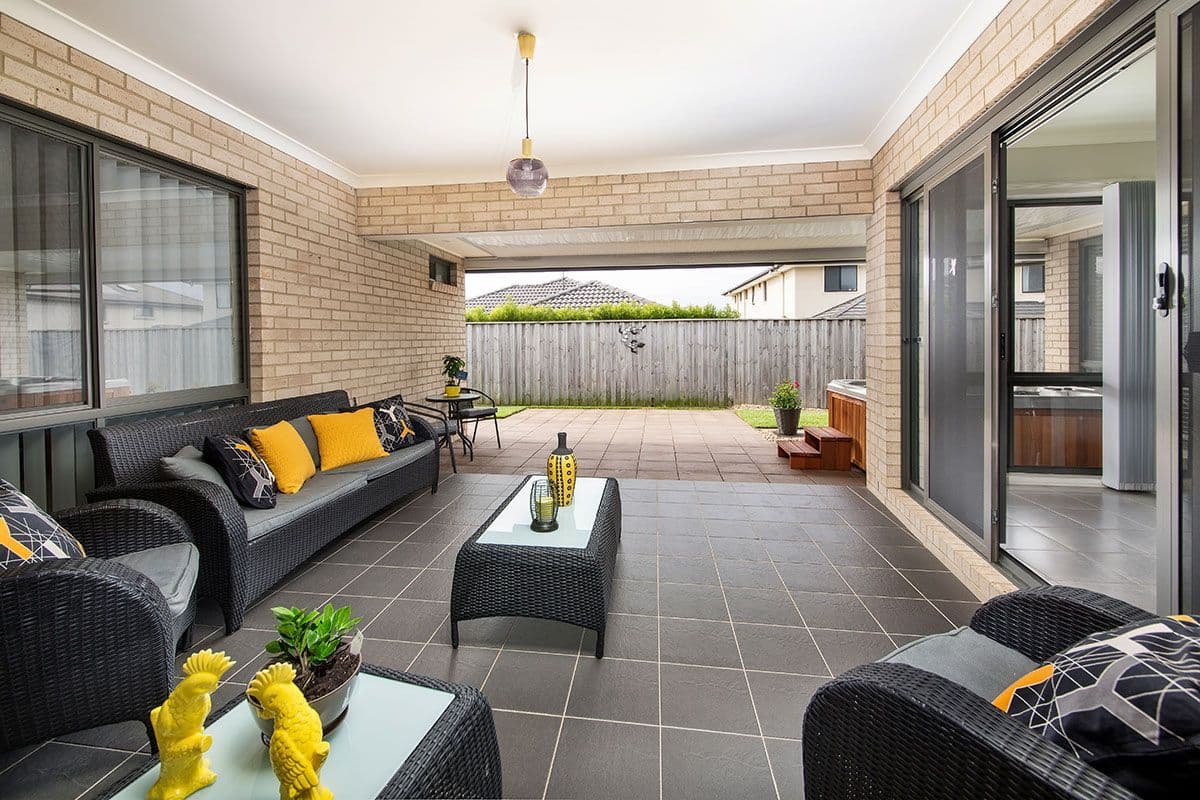 29 Timbrey Circuit, Barden Ridge - Thumbnail 2
