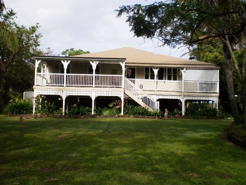 208 St Johns Road, WOONGARRA QLD 4670, Woongarra - Image 1