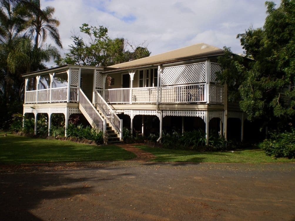 208 St Johns Road, WOONGARRA QLD 4670, Woongarra - Thumbnail 4