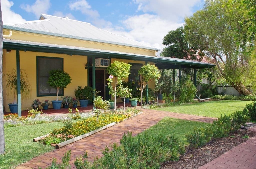 11 Murray Avenue, Renmark SA 5341, Renmark - Image 1