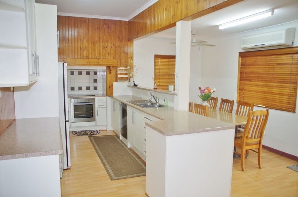11 Murray Avenue, Renmark SA 5341, Renmark - Thumbnail 6