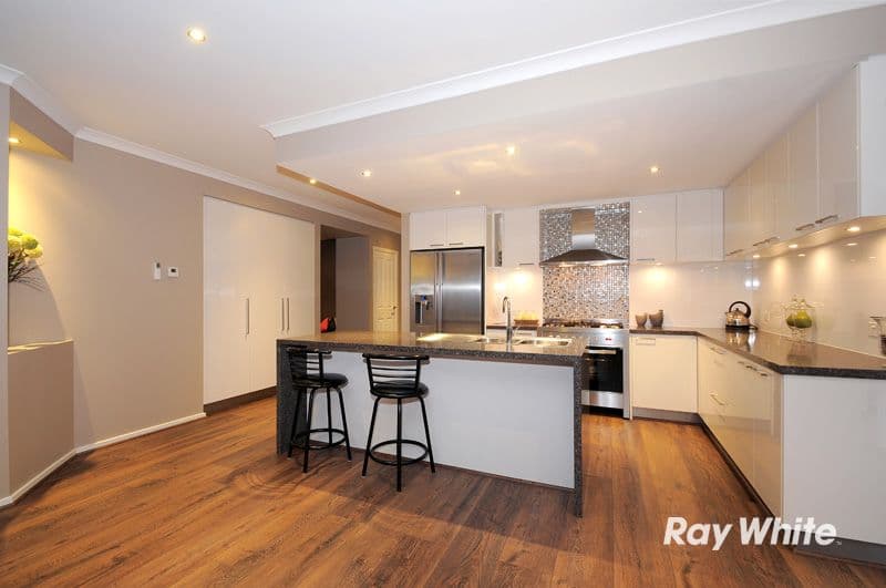 14 Hermes Avenue, CRANBOURNE VIC 3977, Cranbourne - Thumbnail 5