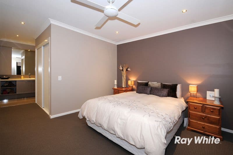 14 Hermes Avenue, CRANBOURNE VIC 3977, Cranbourne - Thumbnail 8