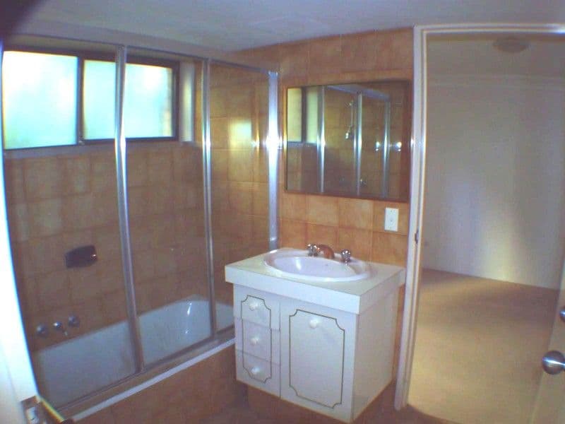 4 Broad Street, LABRADOR QLD 4215, Labrador - Thumbnail 6
