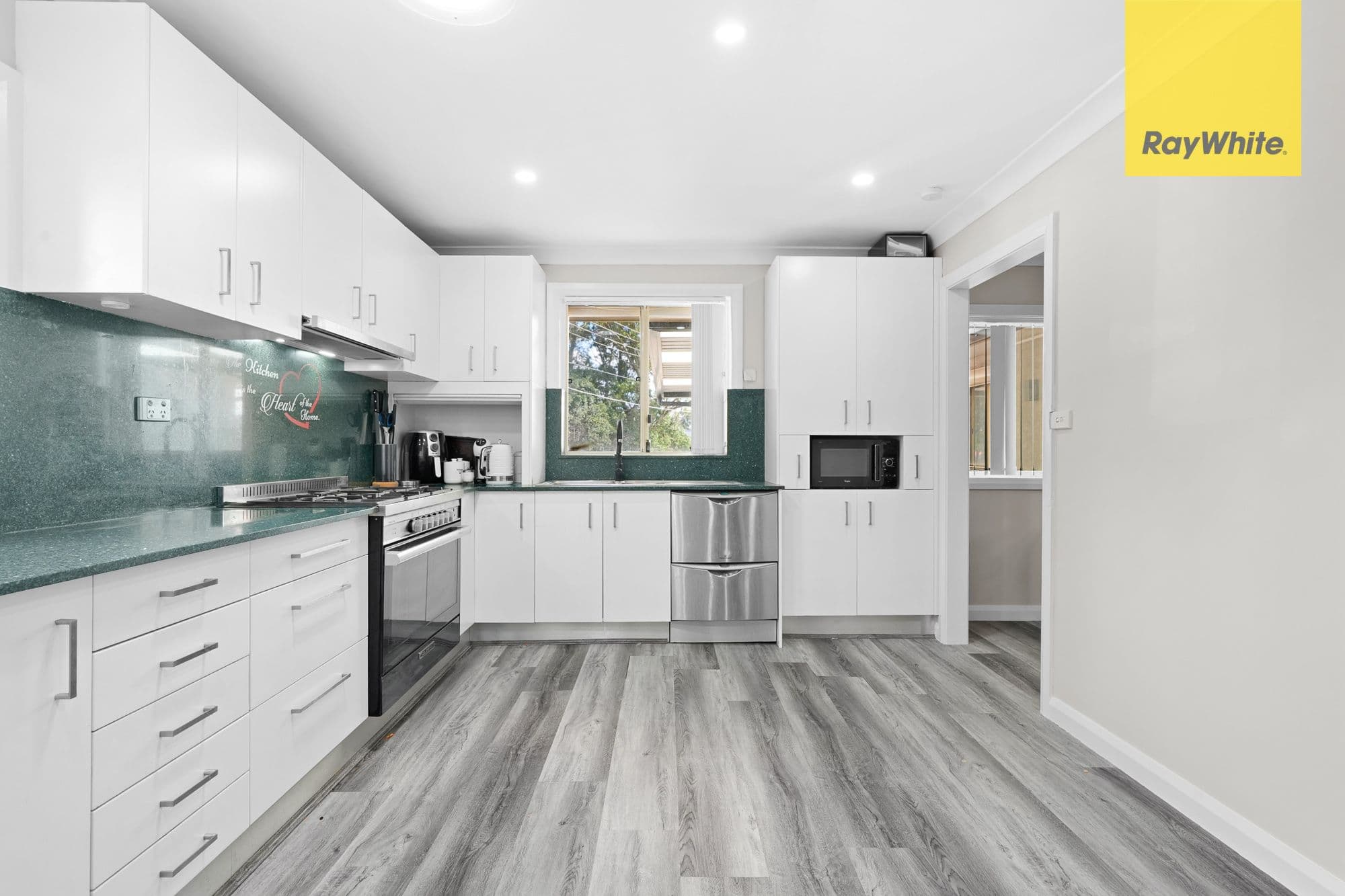 3 Fitzgerald Crescent, Blackett NSW 2770, Blackett - Thumbnail 6