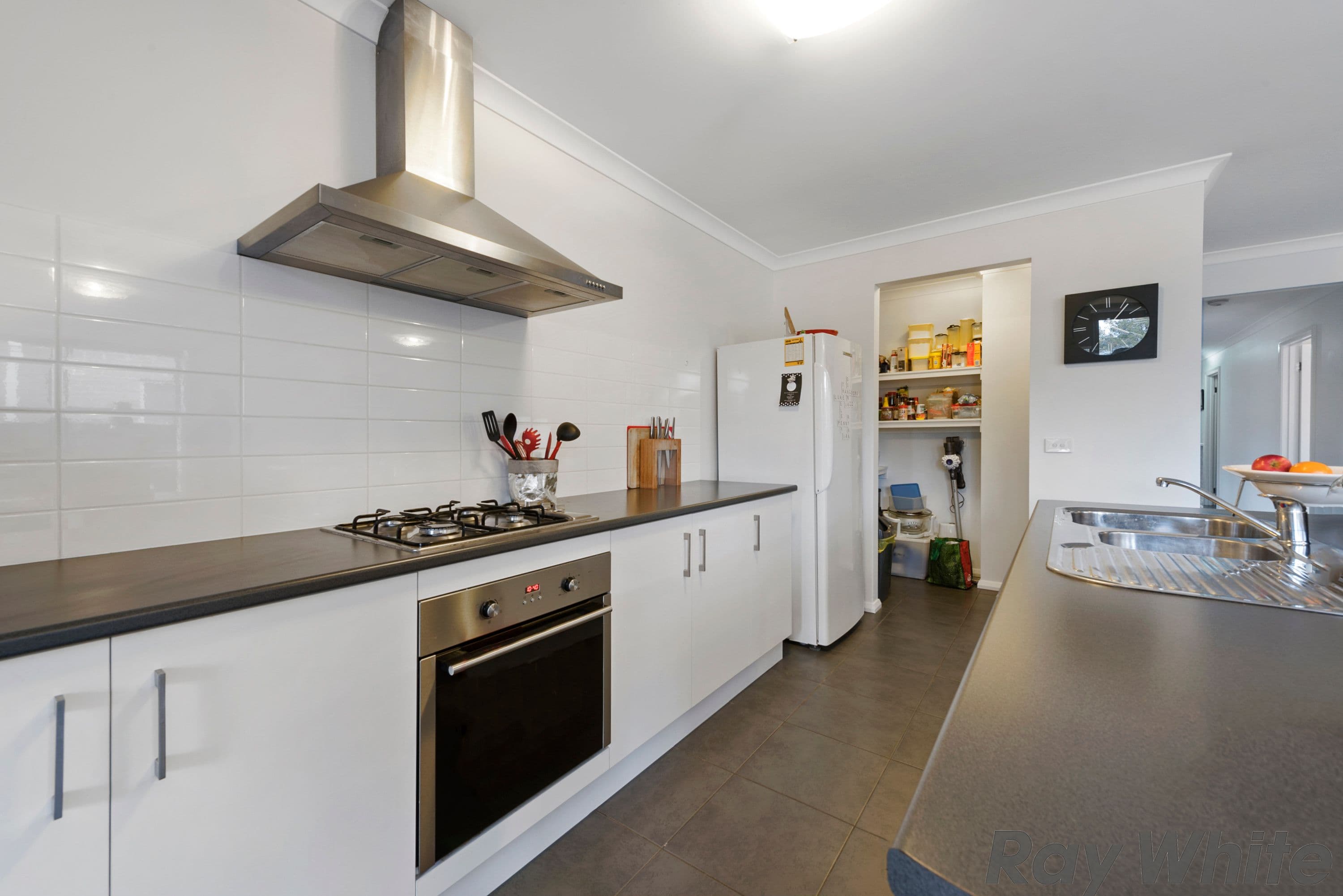54 Robinson Way, Yarrawonga VIC 3730, Yarrawonga - Thumbnail 2