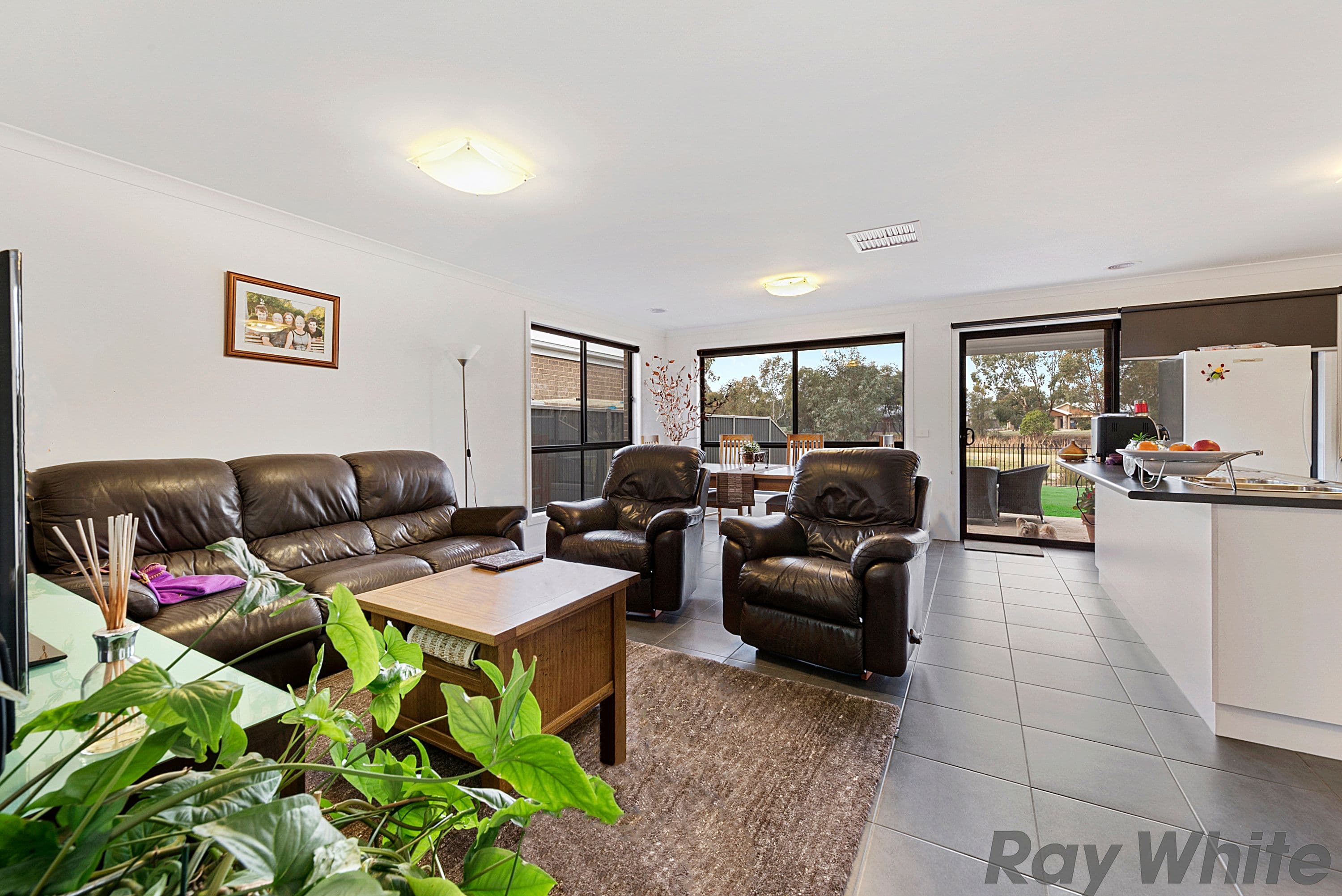 54 Robinson Way, Yarrawonga VIC 3730, Yarrawonga - Thumbnail 4