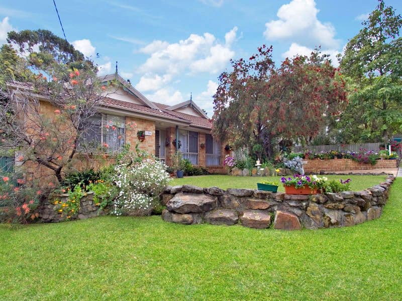 31 Coorie Crescent, Rosanna, Rosanna - Image 1