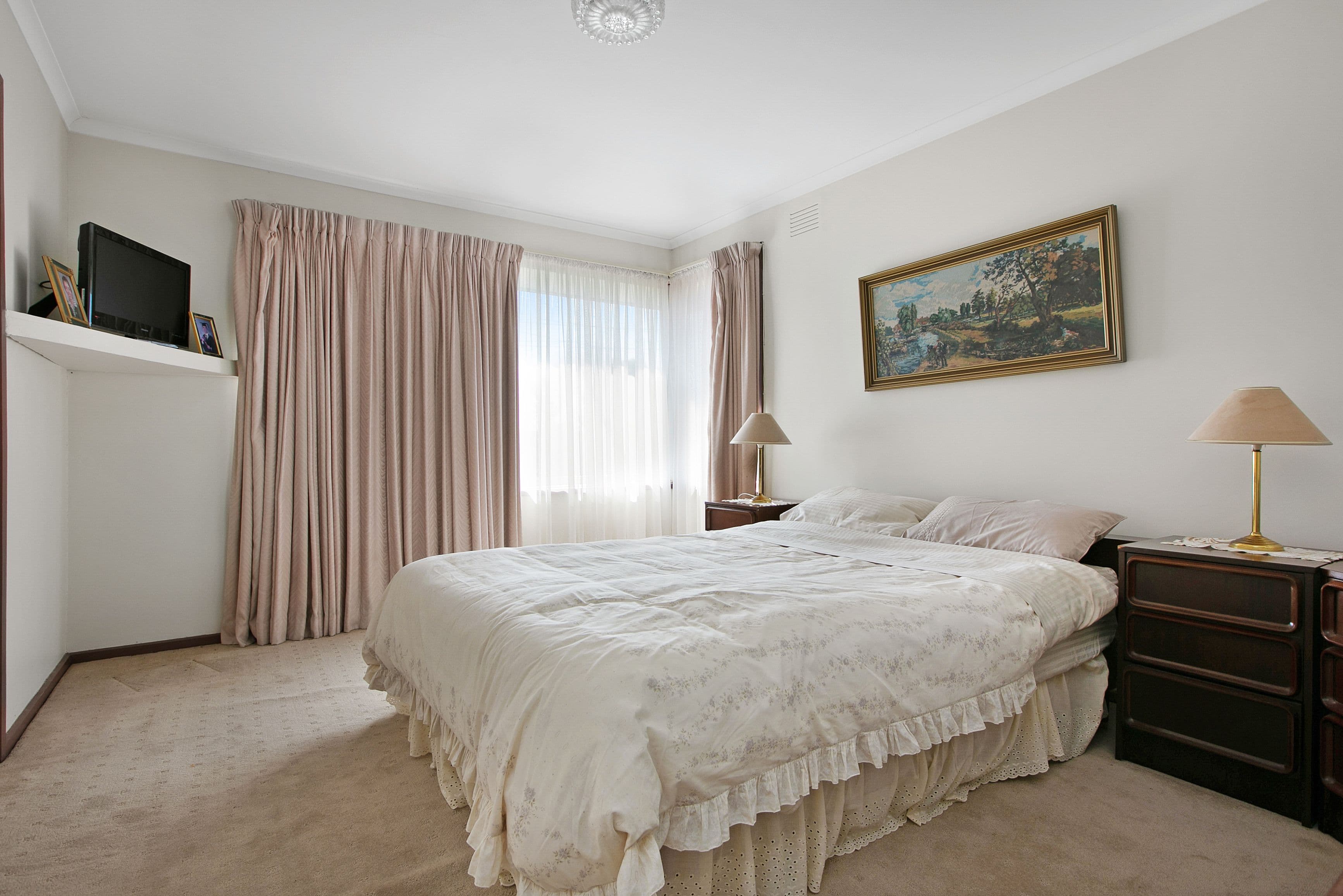 13 Pedersen Avenue, Reservoir VIC 3073, Reservoir - Thumbnail 4