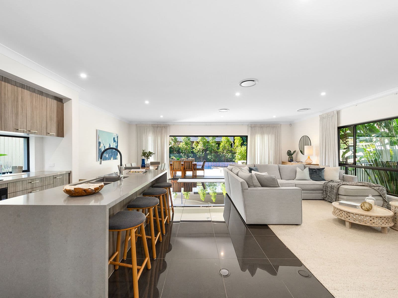 12 Hamilton Avenue, Hendra QLD 4011, Hendra - Thumbnail 8