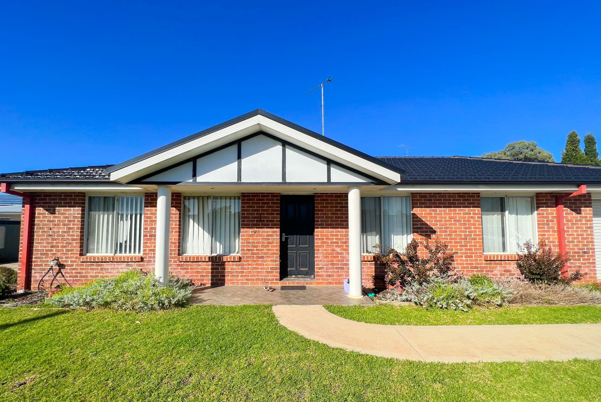 1/210 Neeld Street, Wyalong NSW 2671, Wyalong - Thumbnail 2