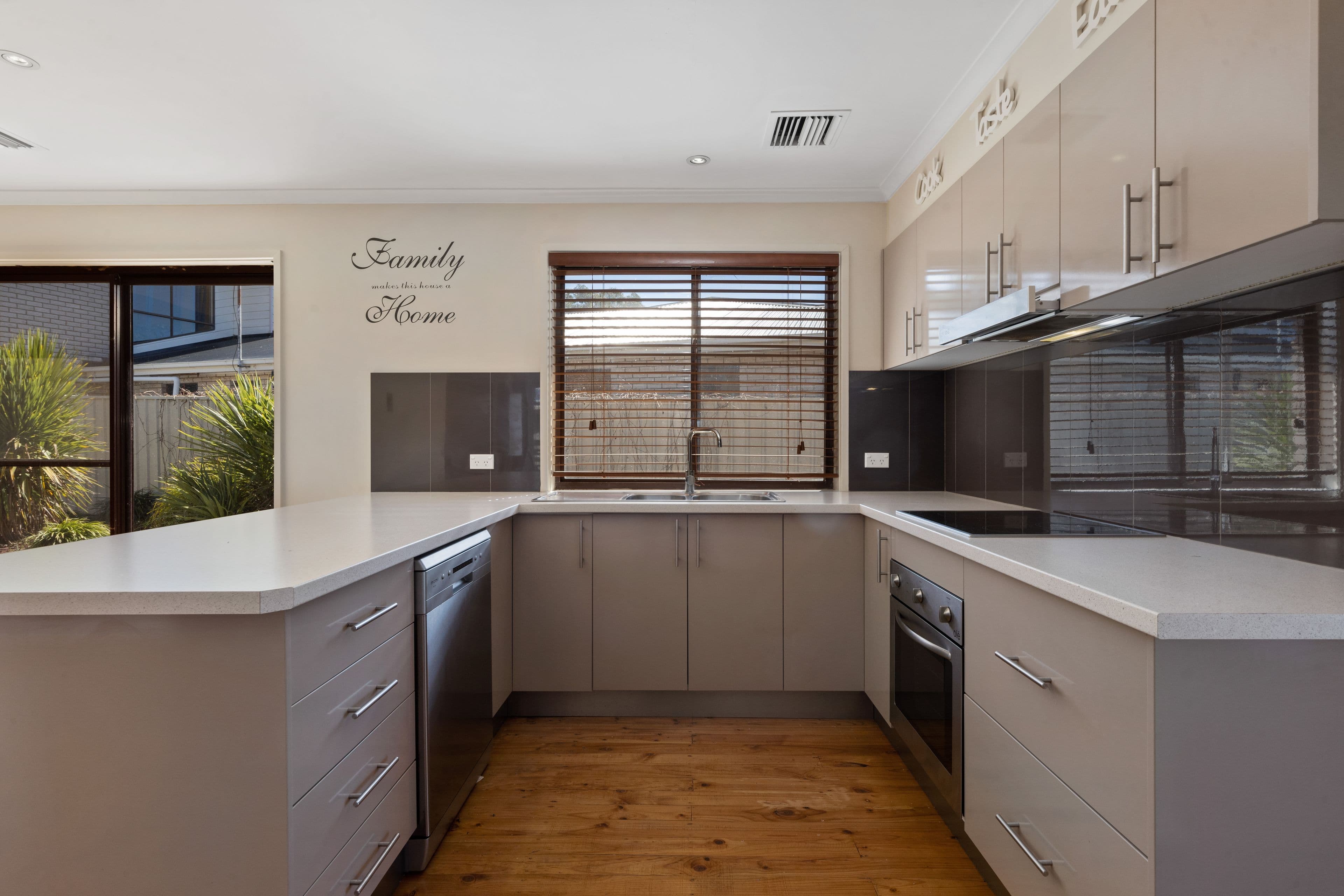 9 Healey Street, Goulburn NSW 2580, Goulburn - Thumbnail 4