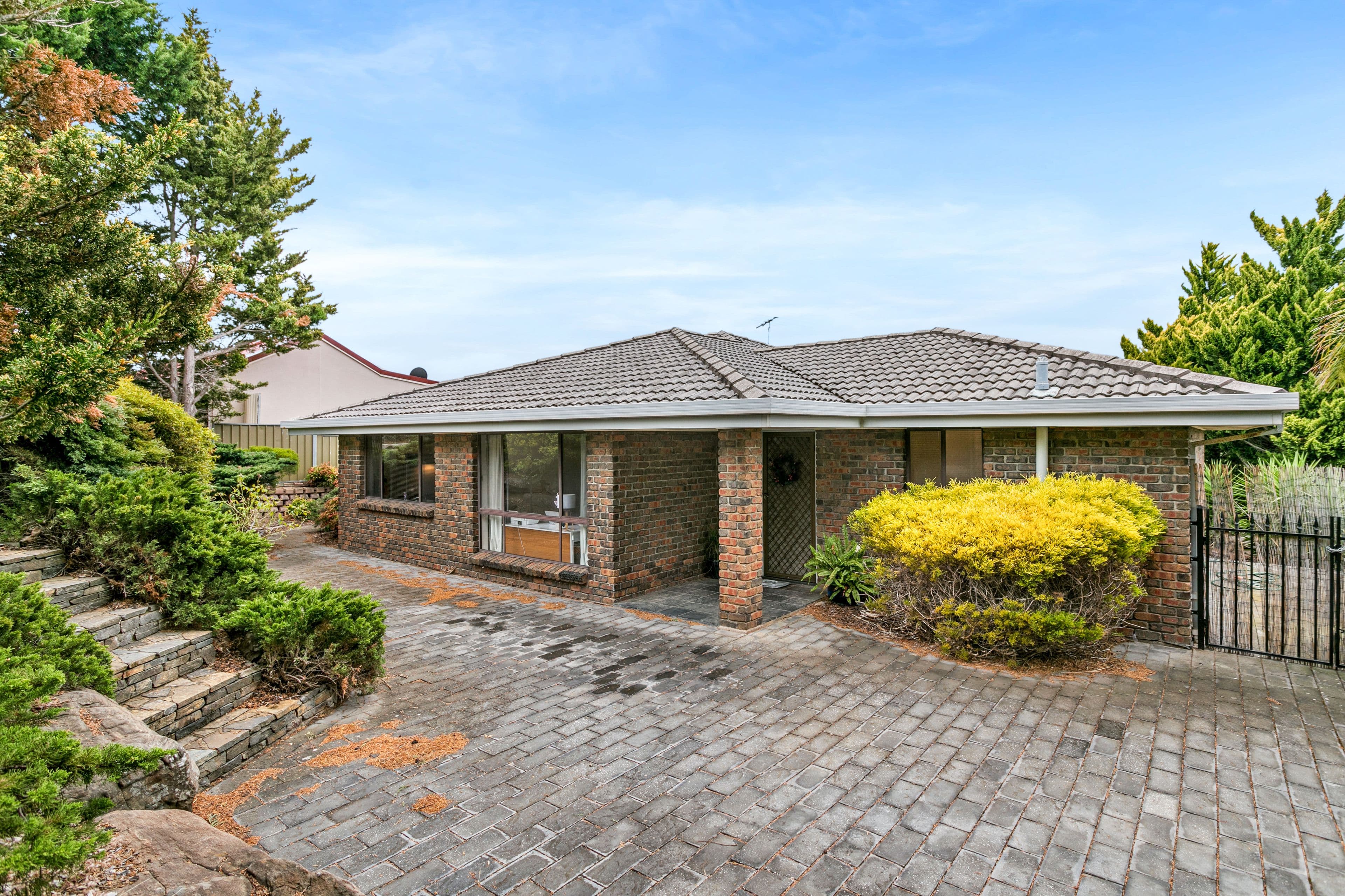 40 Quinvale Road, Hallett Cove SA 5158, Hallett Cove - Image 1