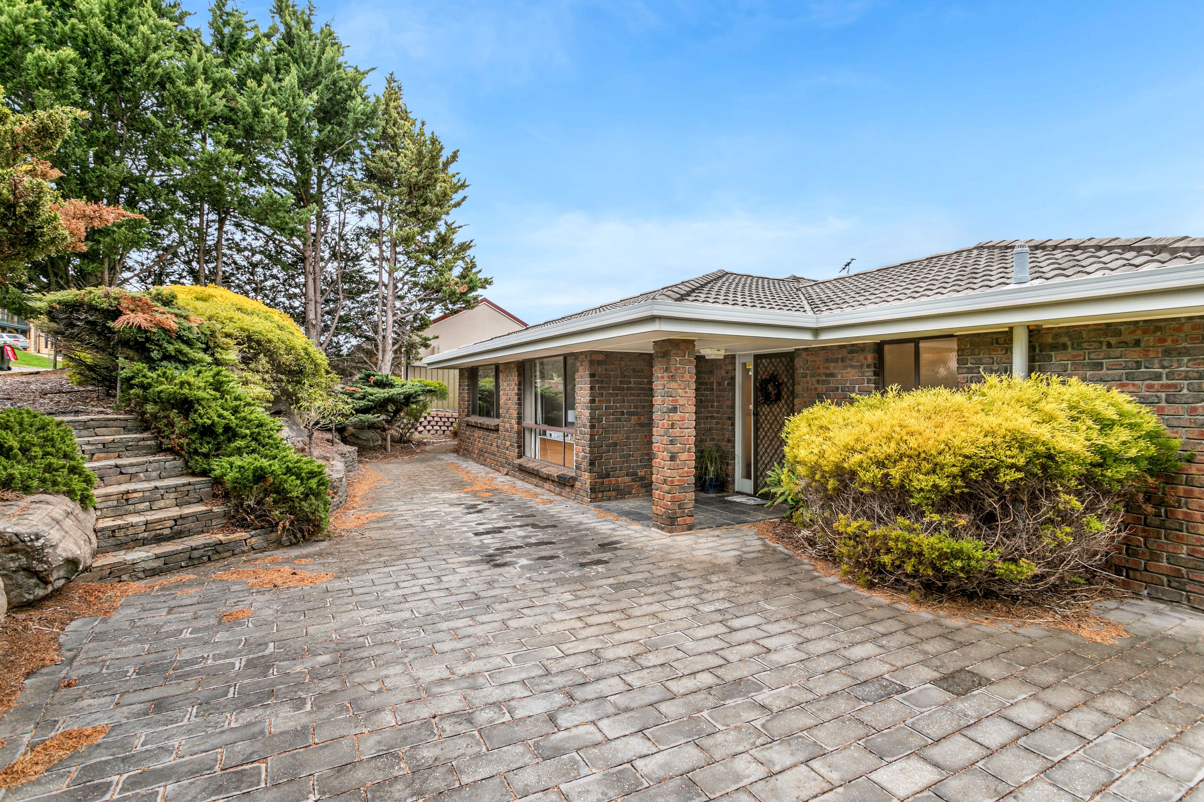 40 Quinvale Road, Hallett Cove SA 5158, Hallett Cove - Thumbnail 2