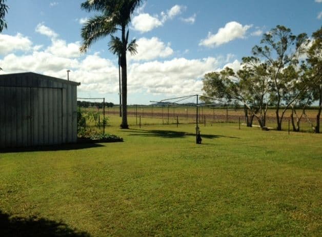 26 Youngs Lane, WALKERSTON QLD 4751, Walkerston - Thumbnail 2