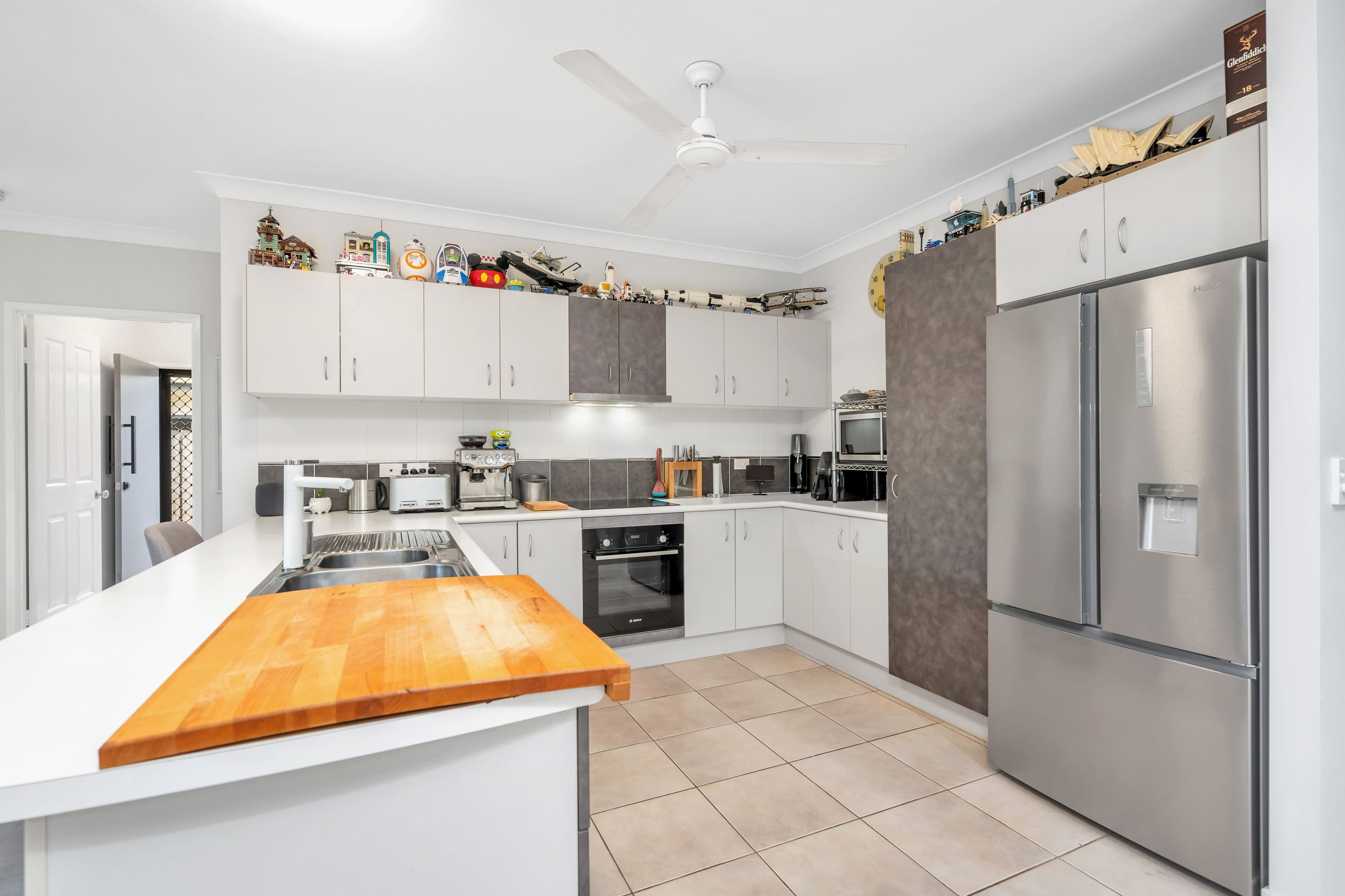 4 Whela Close, BENTLEY PARK QLD 4869, Bentley Park - Thumbnail 4