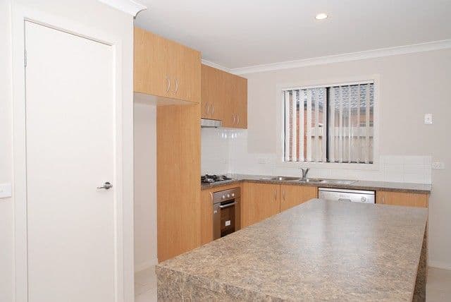 46 Lady Penrhyn Drive, WYNDHAM VALE VIC 3024, Wyndham Vale - Thumbnail 2