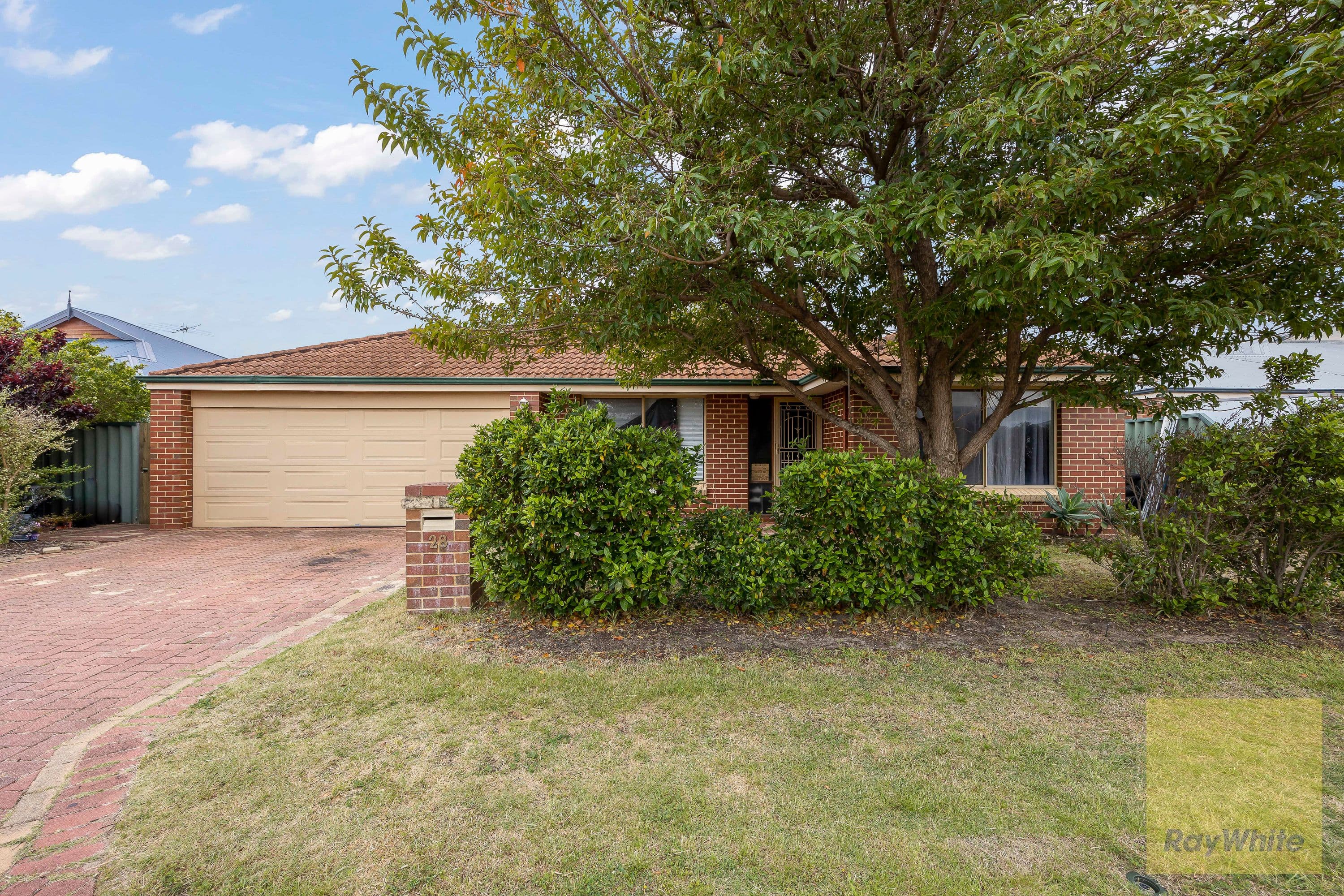 28 Winton Crescent, High Wycombe WA 6057, High Wycombe - Image 1