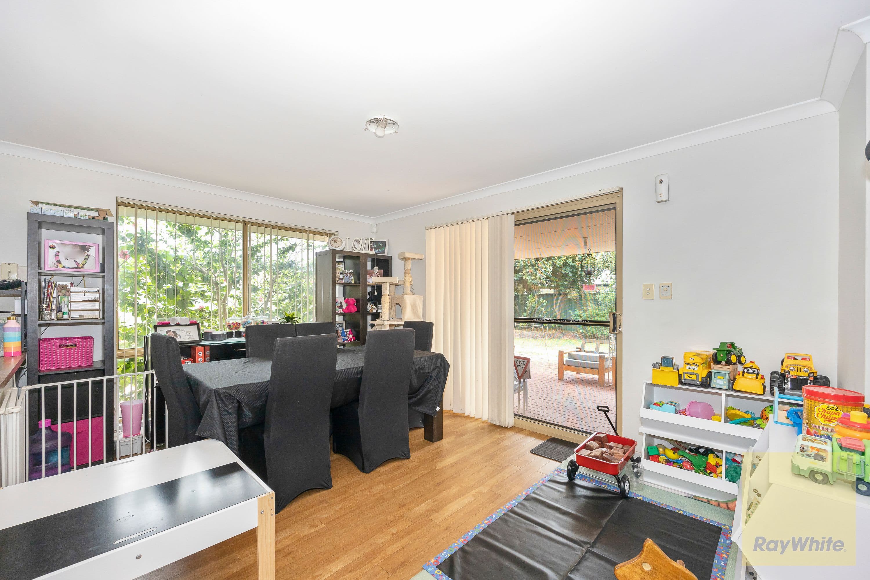 28 Winton Crescent, High Wycombe WA 6057, High Wycombe - Thumbnail 7