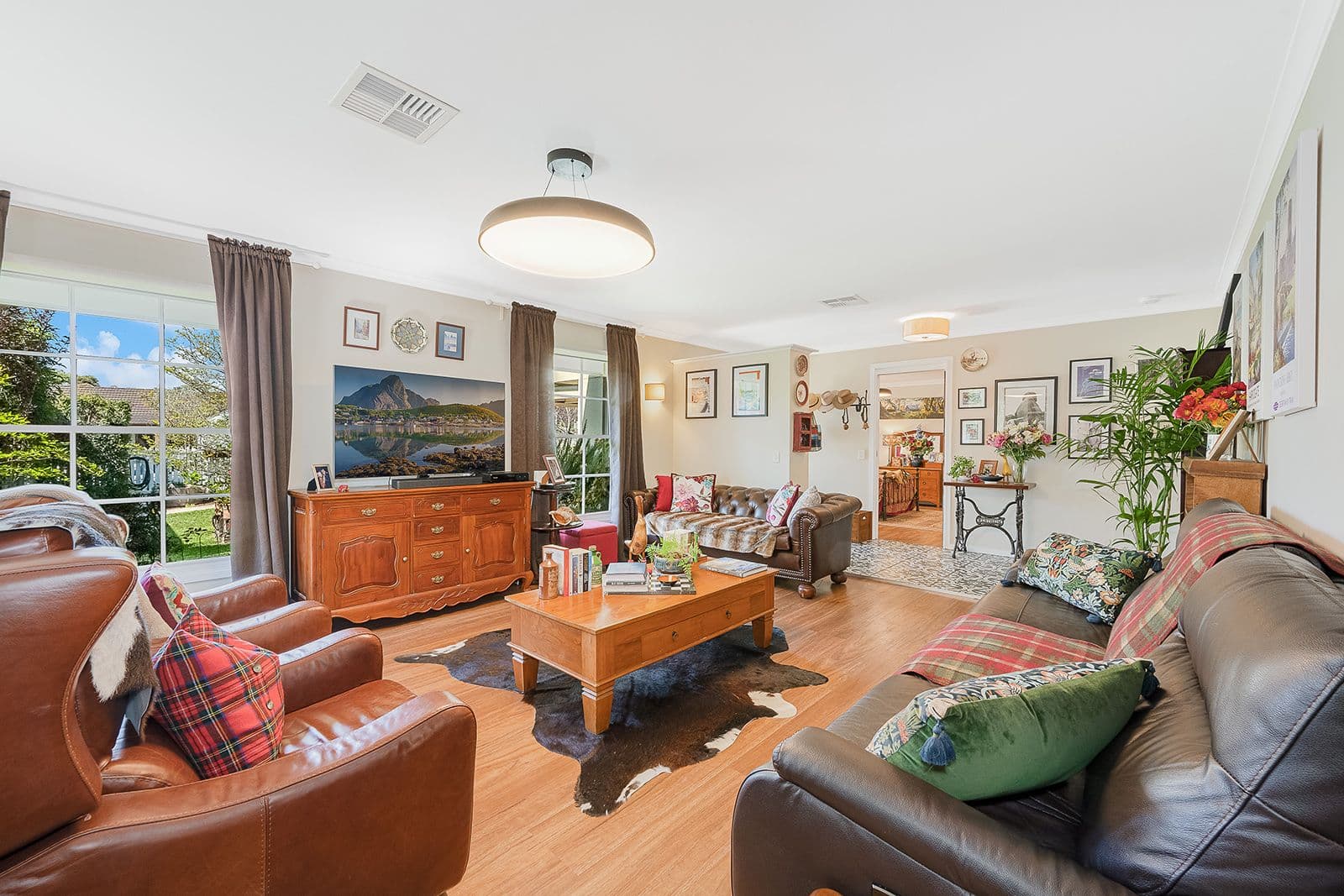 9 Delphin Street, Kenmore QLD 4069, Kenmore - Thumbnail 4