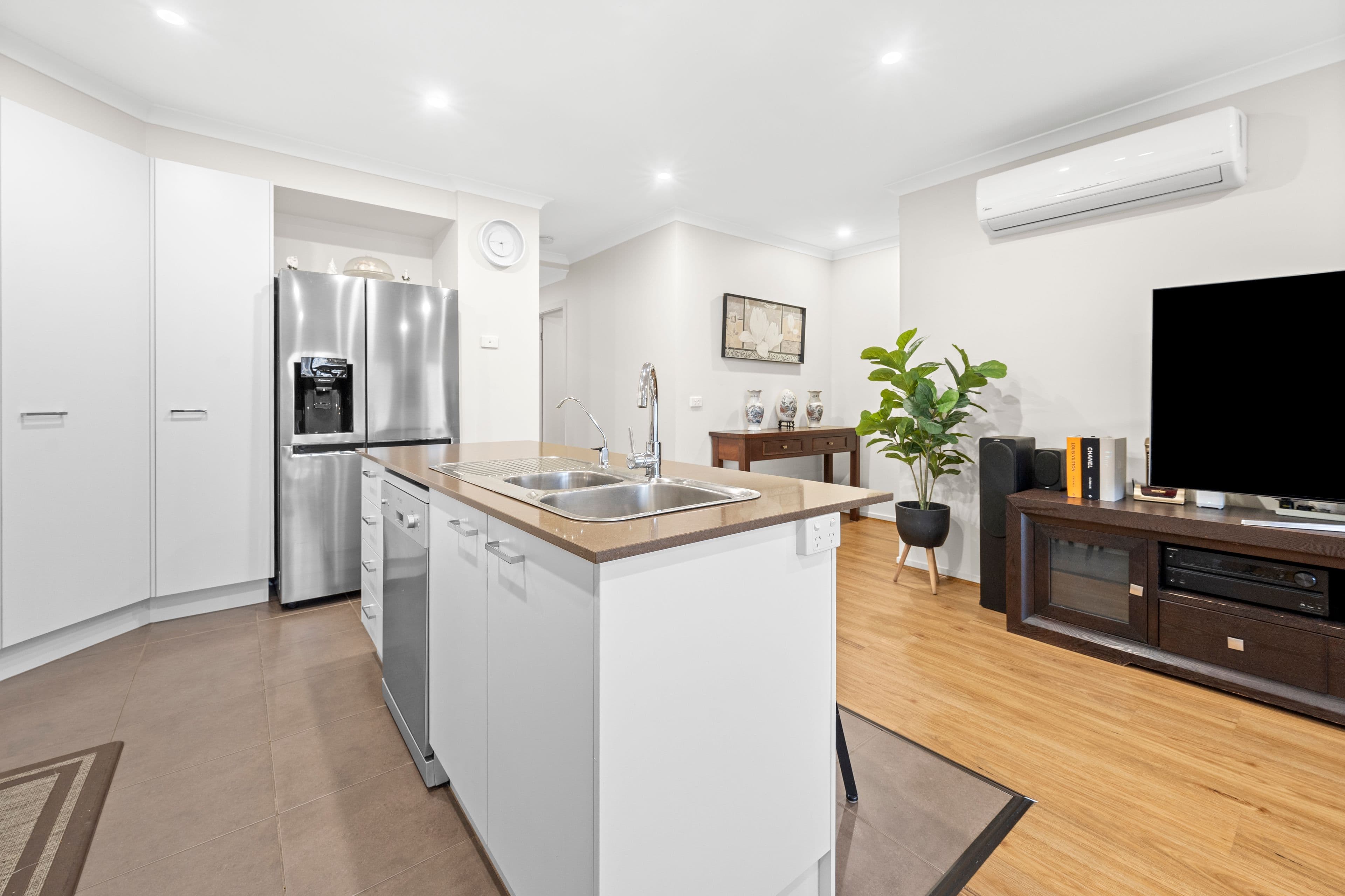 8 The Crossing, Caroline Springs VIC 3023, Caroline Springs - Thumbnail 8
