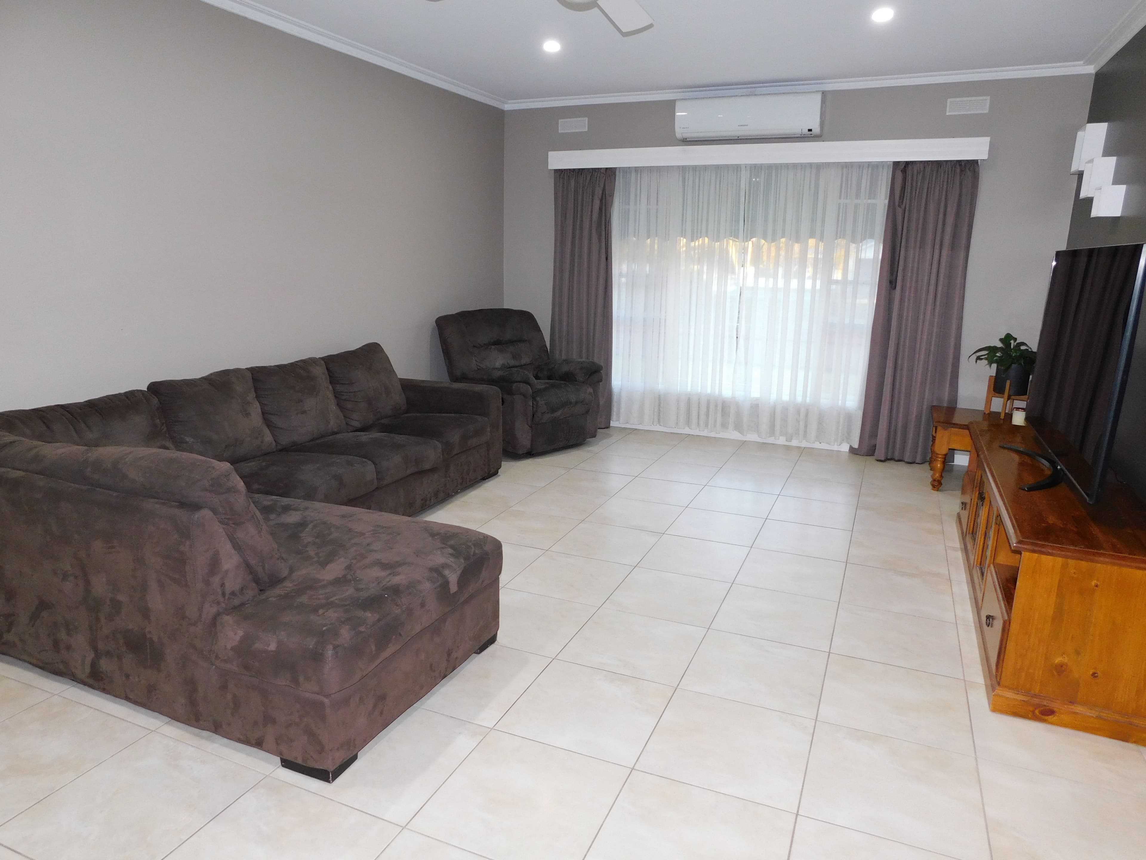53 Naracoorte Road, Bordertown SA 5268, Bordertown - Thumbnail 3