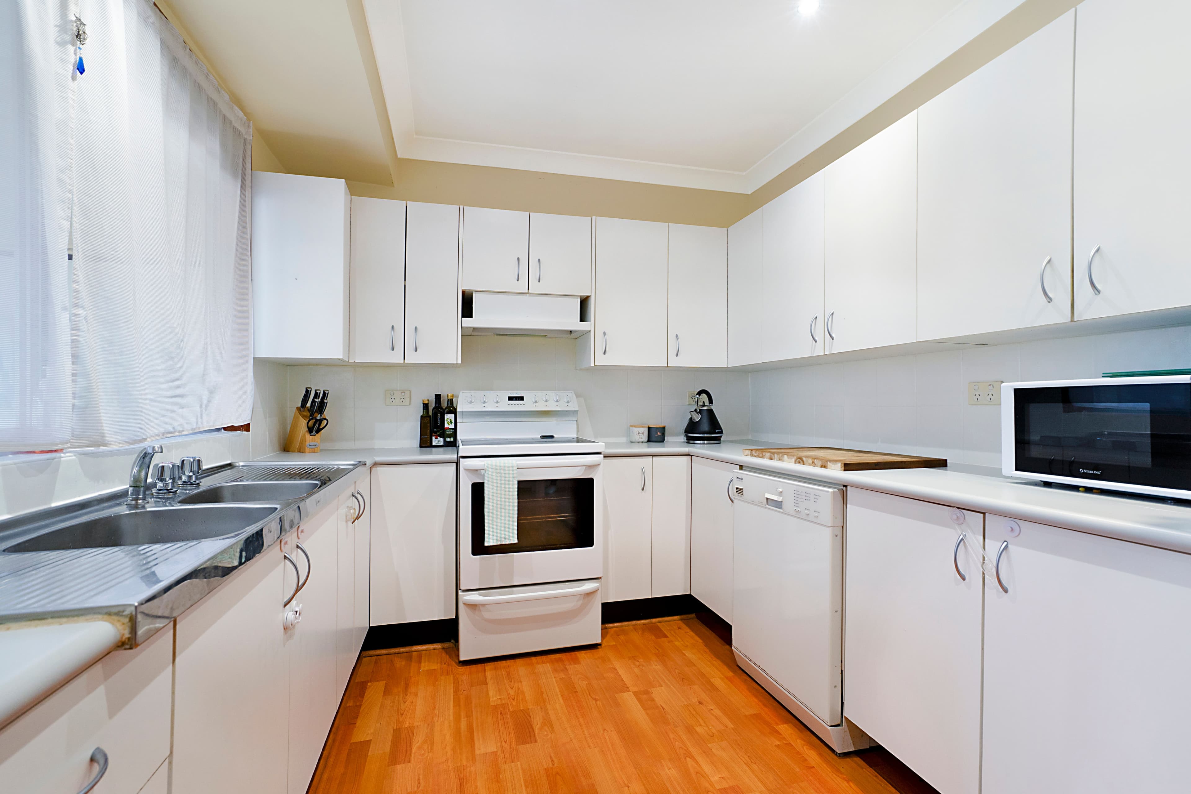 5 Buckingham Close, Thornton NSW 2322, Thornton - Thumbnail 2