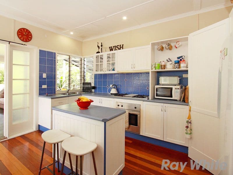 61 Stadcor Street, WAVELL HEIGHTS QLD 4012, Wavell Heights - Thumbnail 2