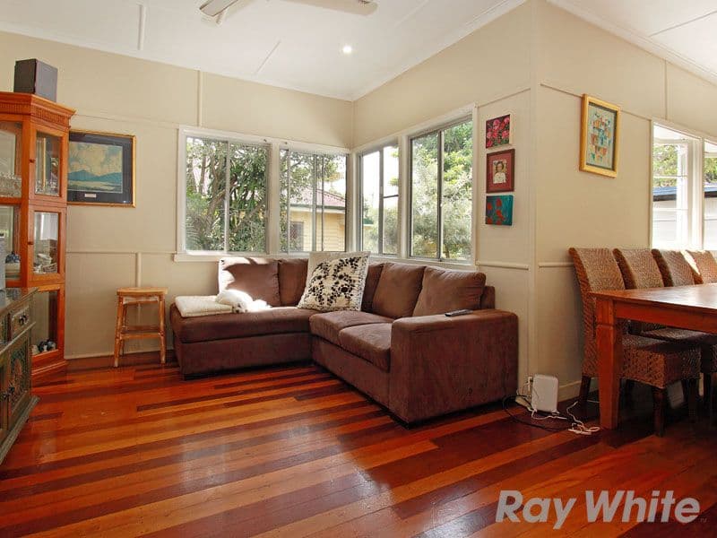 61 Stadcor Street, WAVELL HEIGHTS QLD 4012, Wavell Heights - Thumbnail 4