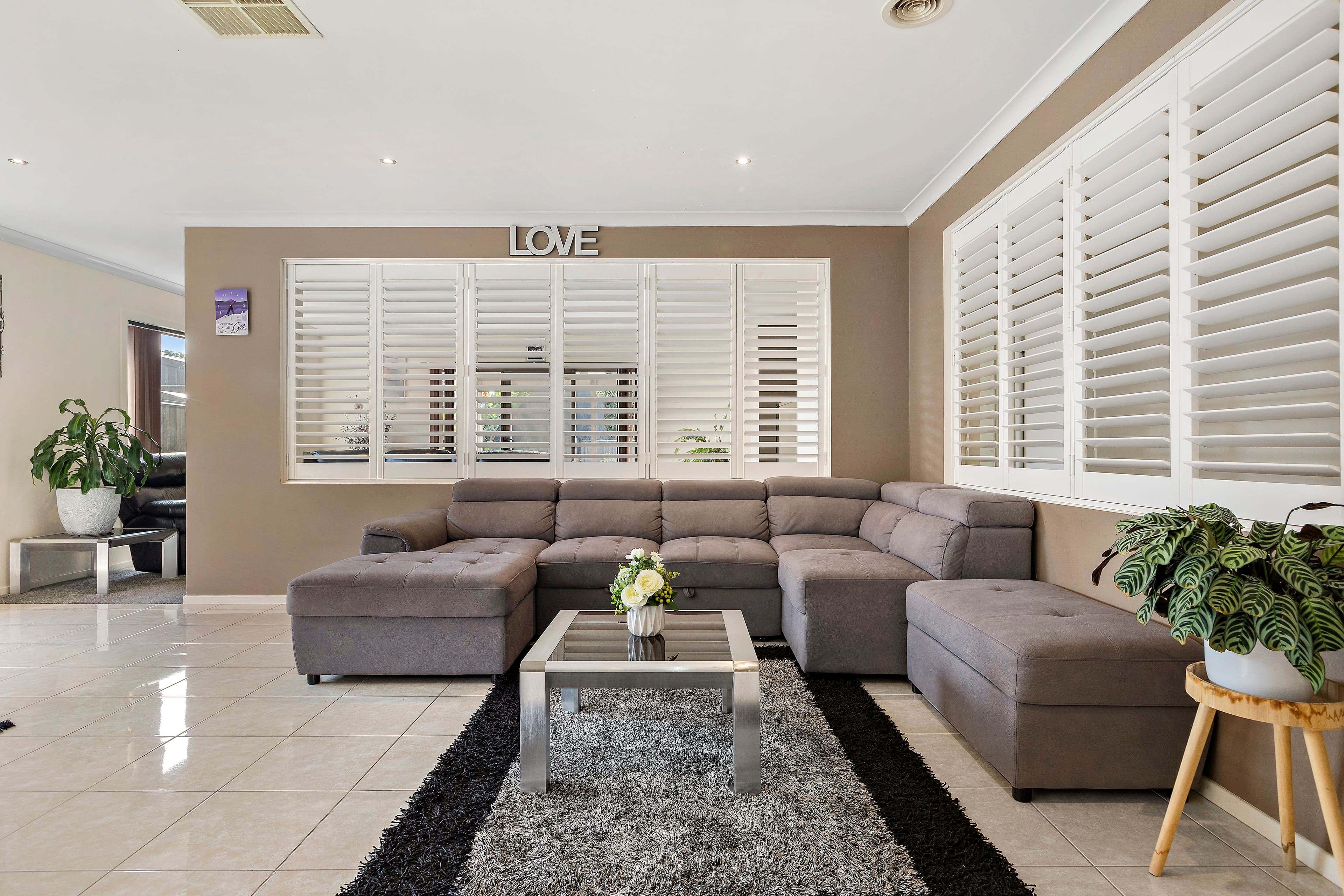 12 Peveril Avenue, DERRIMUT VIC 3026, Derrimut - Thumbnail 5
