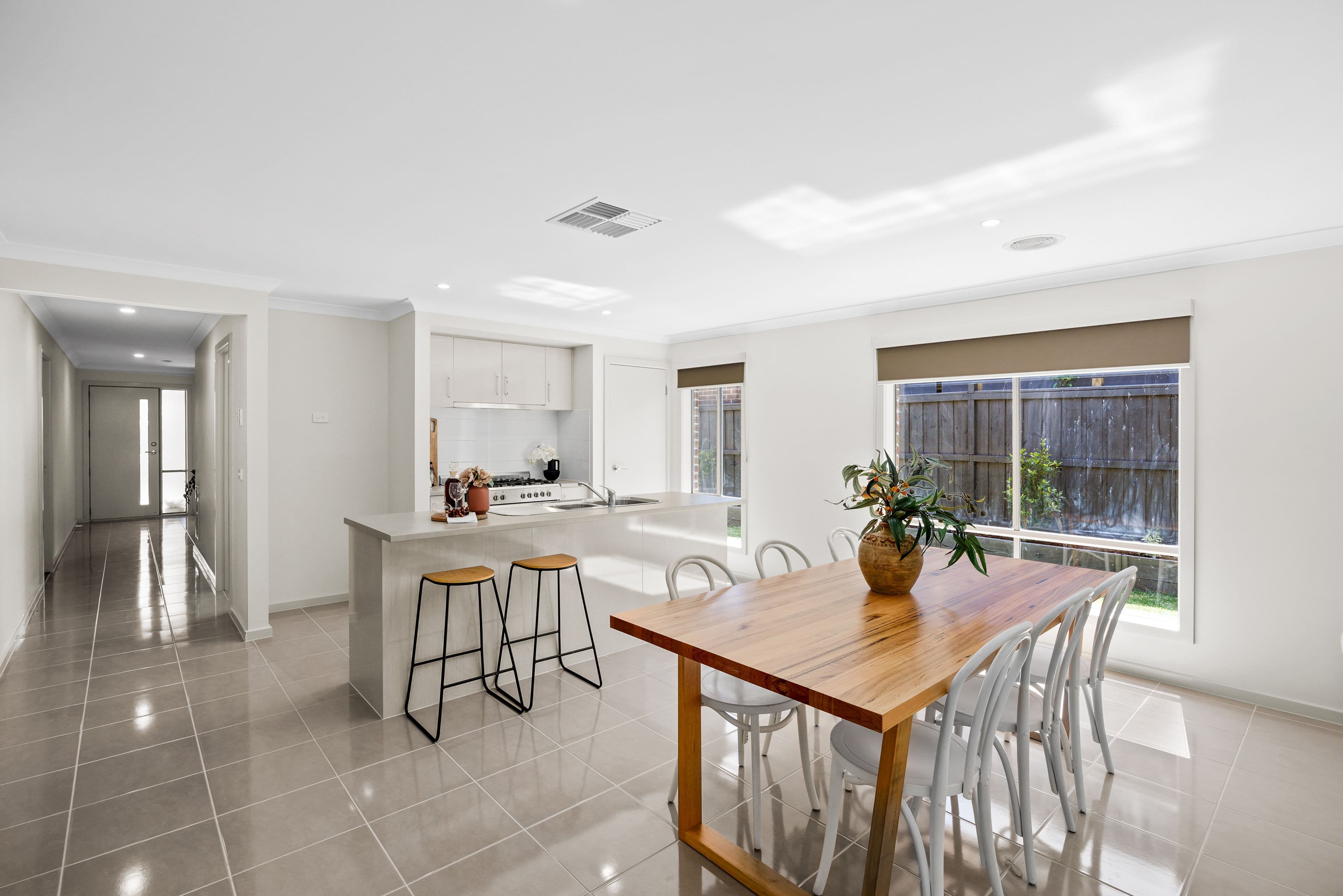 20 Retreat Crescent, Sunbury VIC 3429, Sunbury - Thumbnail 3