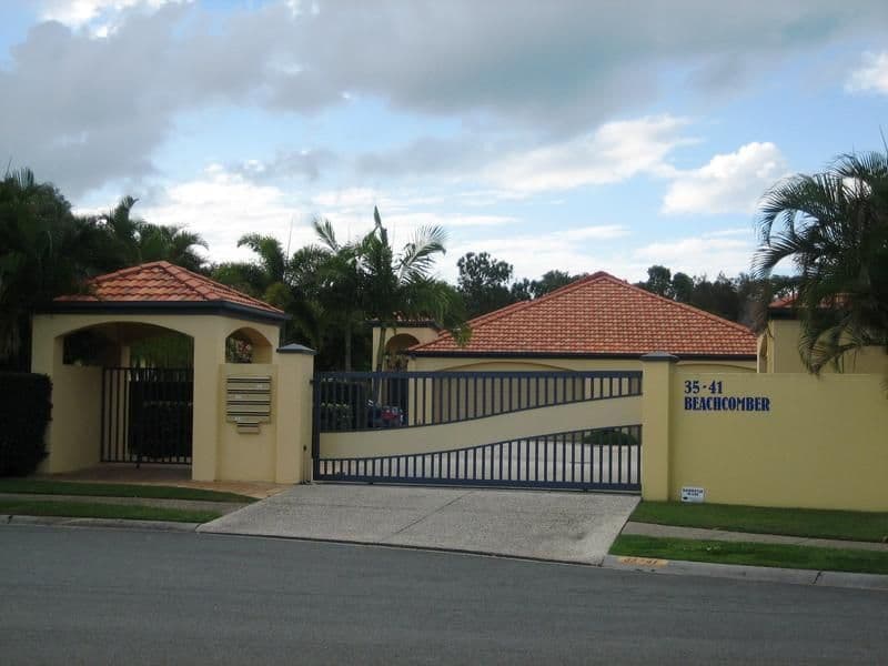 35  Beachcomber Court, BURLEIGH WATERS QLD 4220, Burleigh Waters - Image 1