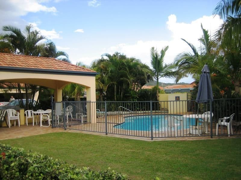 35  Beachcomber Court, BURLEIGH WATERS QLD 4220, Burleigh Waters - Thumbnail 3