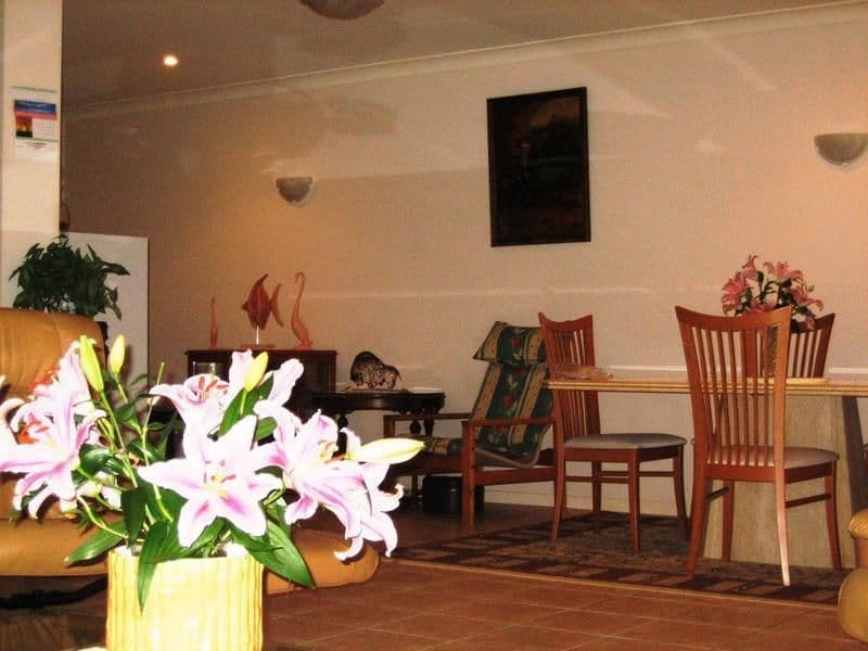 35  Beachcomber Court, BURLEIGH WATERS QLD 4220, Burleigh Waters - Thumbnail 4