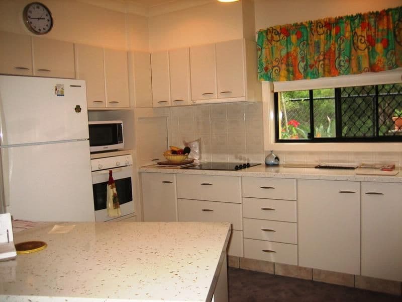 35  Beachcomber Court, BURLEIGH WATERS QLD 4220, Burleigh Waters - Thumbnail 8