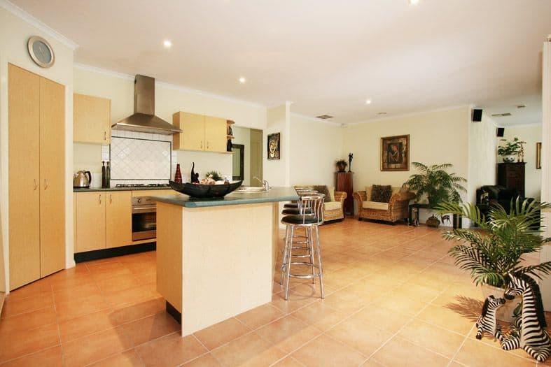 11 Reece Court, LILYDALE VIC 3140, Lilydale - Thumbnail 2