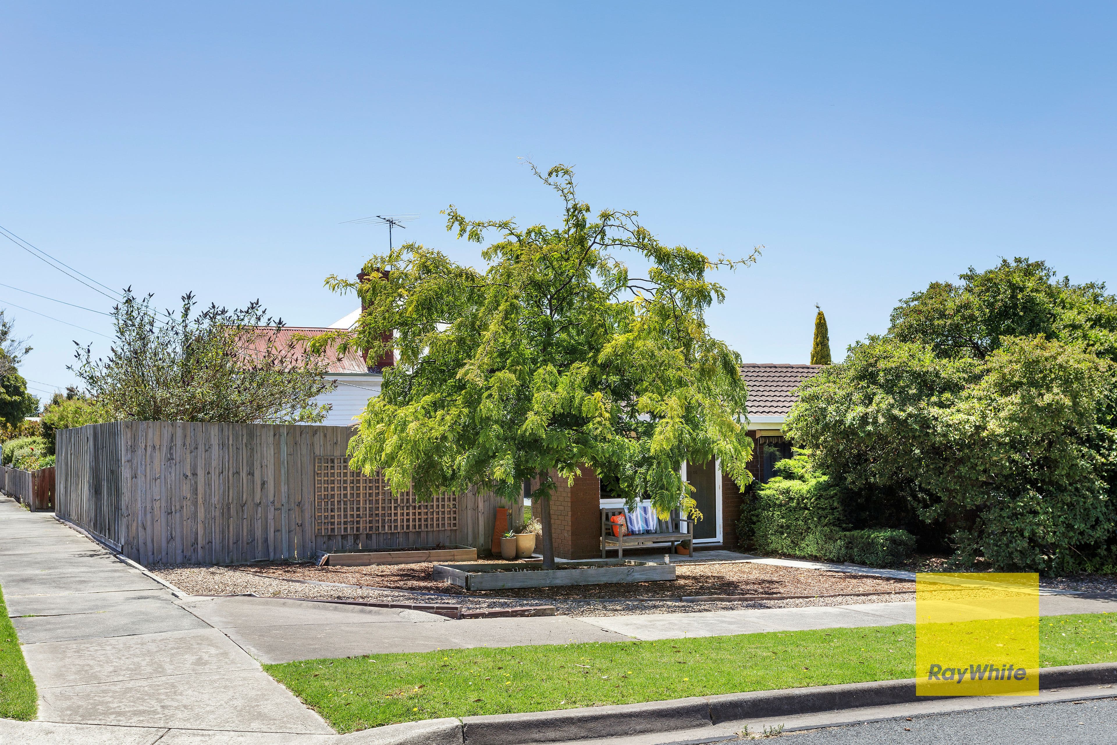 23 Francis Street, Belmont VIC 3216, Belmont - Thumbnail 2