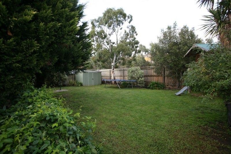 25 Coolong Avenue, BERWICK VIC 3806, Berwick - Thumbnail 8