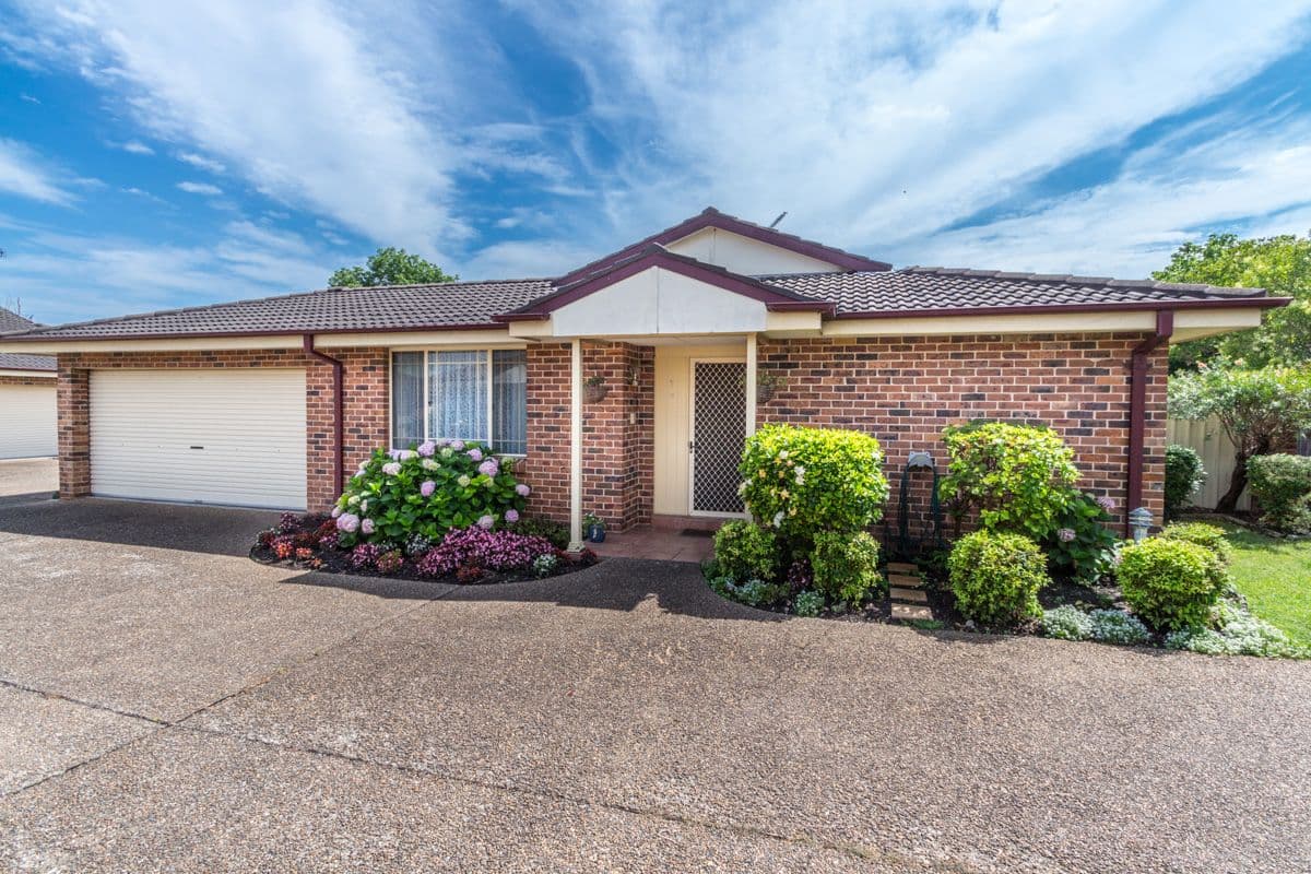 4 Shelton Lane, Richmond - Image 1