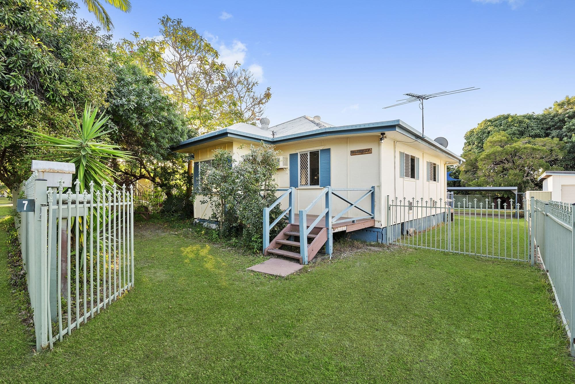 7 Seymour Street, Deception Bay QLD 4508, Deception Bay - Thumbnail 2