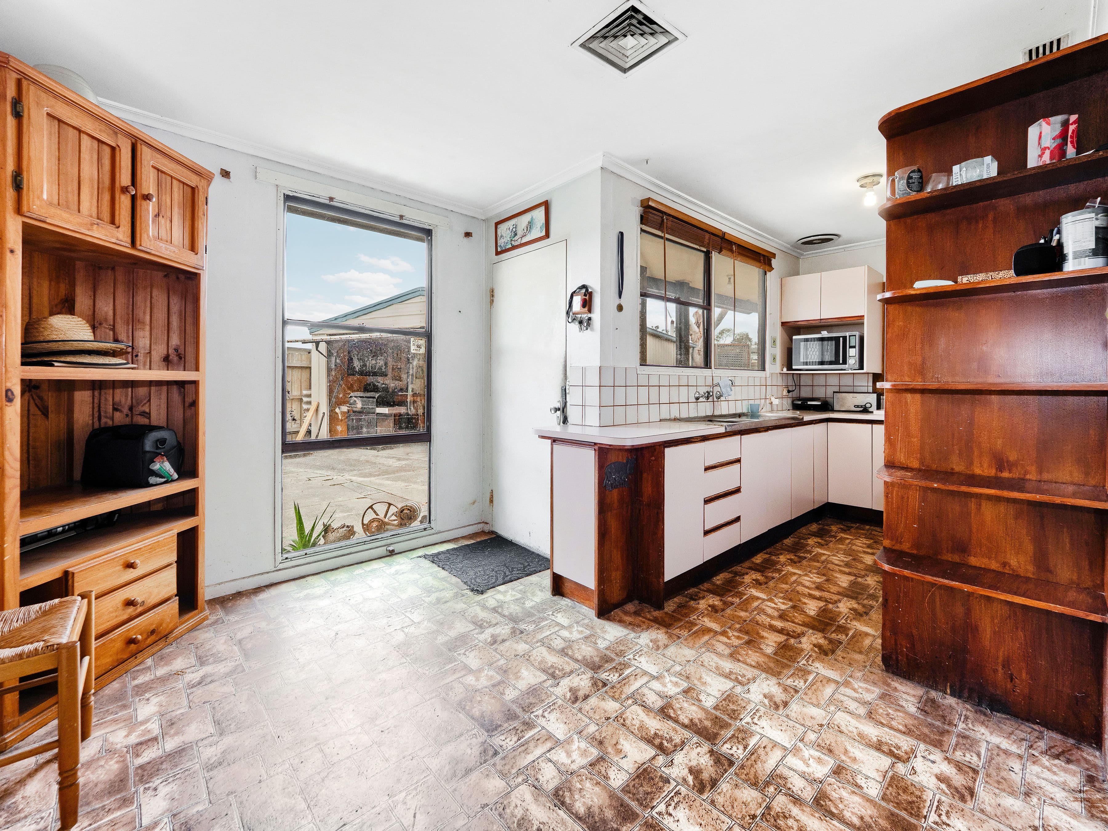 32 Valepark Crescent, Cranbourne VIC 3977, Cranbourne - Thumbnail 7