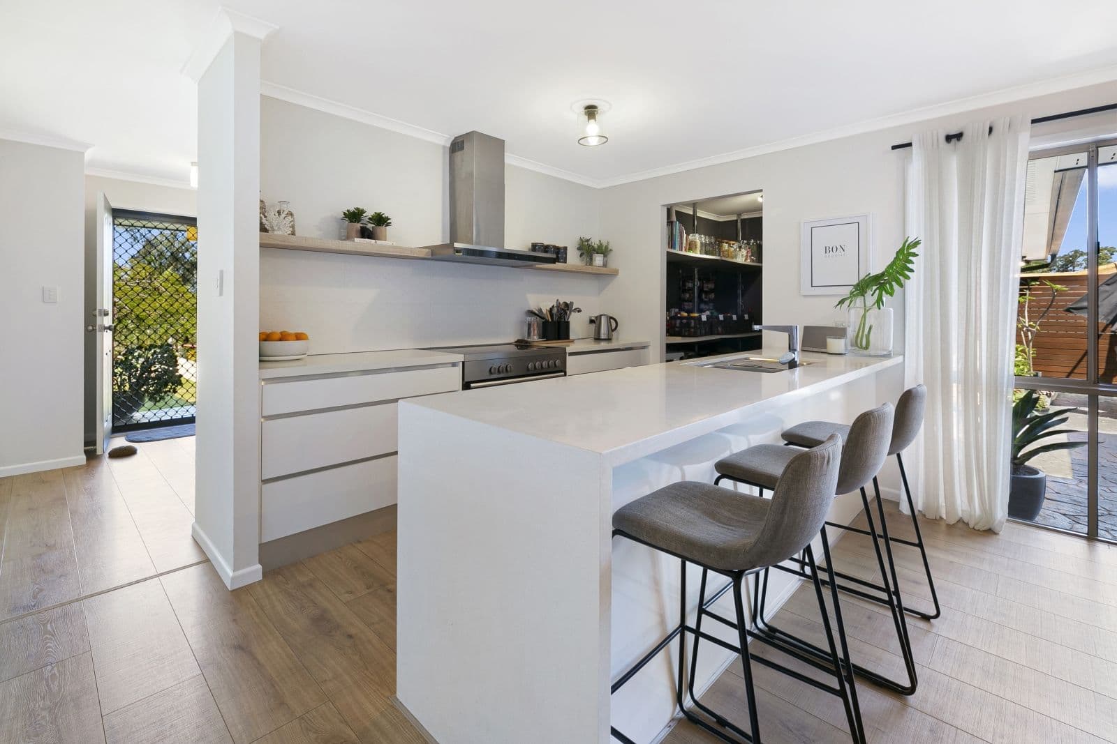 7 Henry Cotton Drive, Parkwood QLD 4214, Parkwood - Thumbnail 4