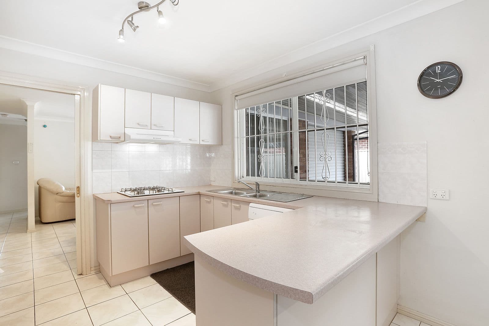 14 Willow Grove, Plumpton - Thumbnail 4