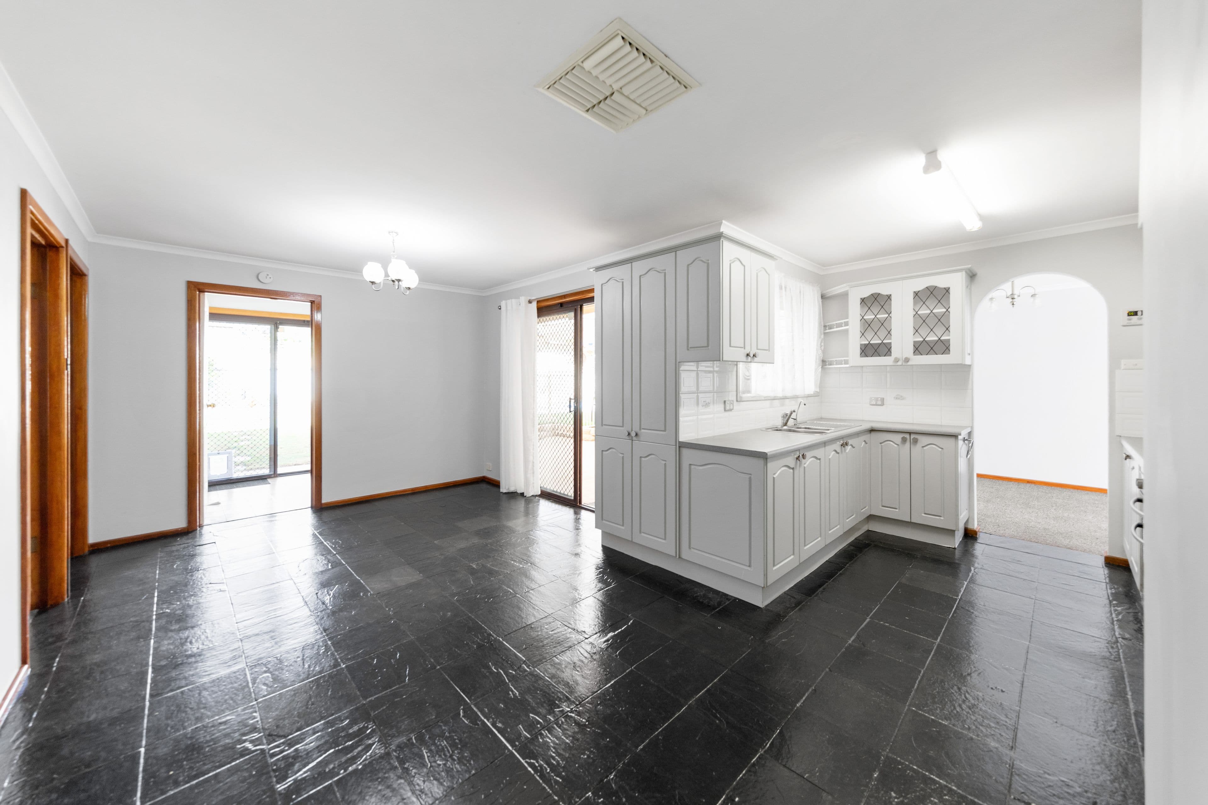 37 Carob Crescent, Craigmore SA 5114, Craigmore - Thumbnail 4