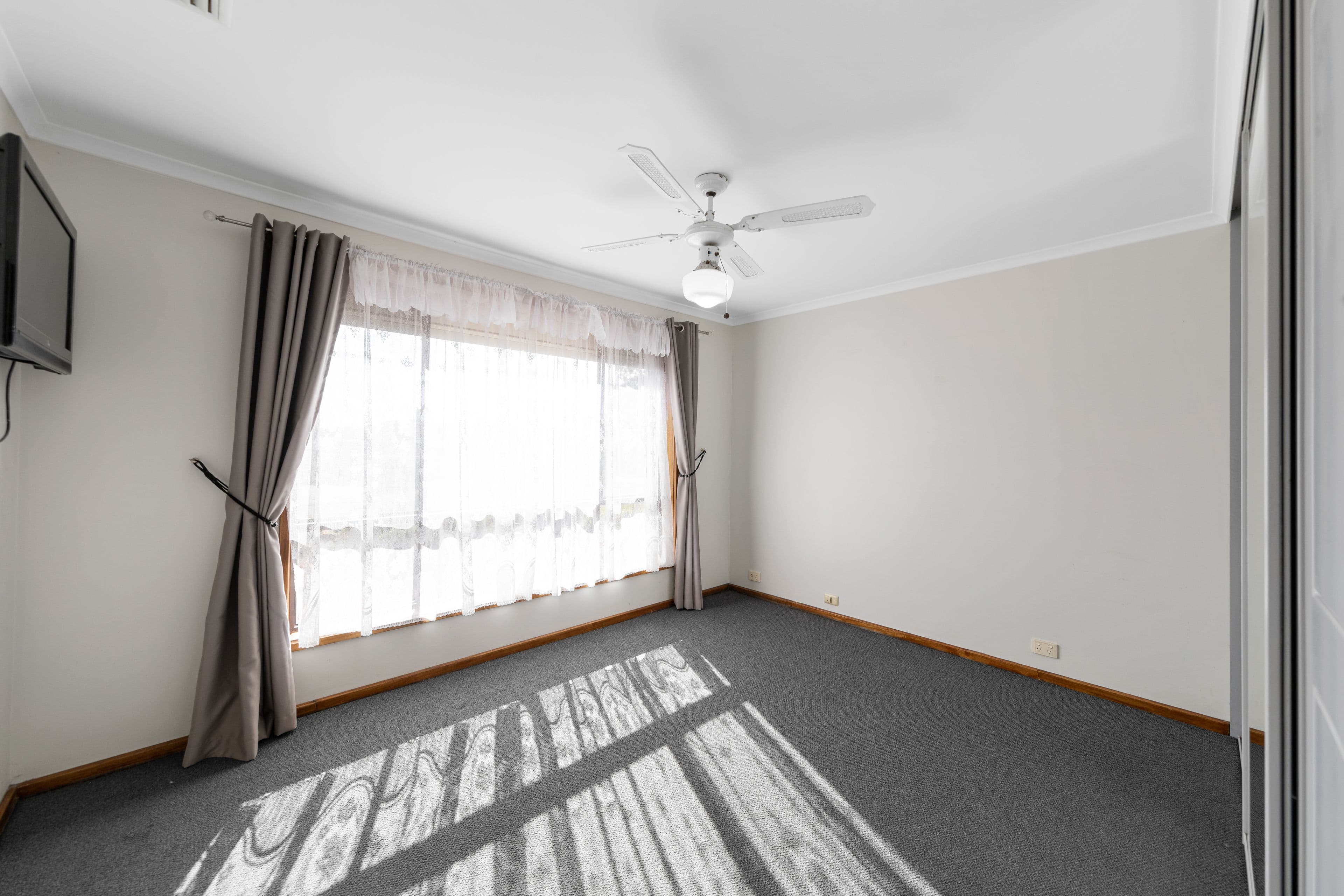 37 Carob Crescent, Craigmore SA 5114, Craigmore - Thumbnail 7