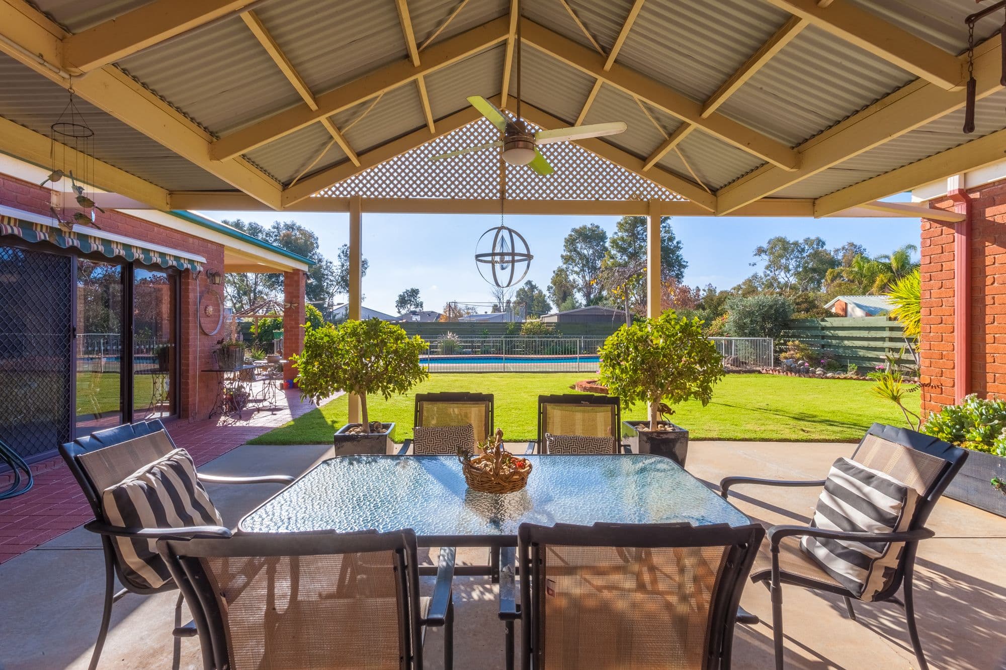10 Henderson Street, Yarrawonga VIC 3730, Yarrawonga - Thumbnail 3
